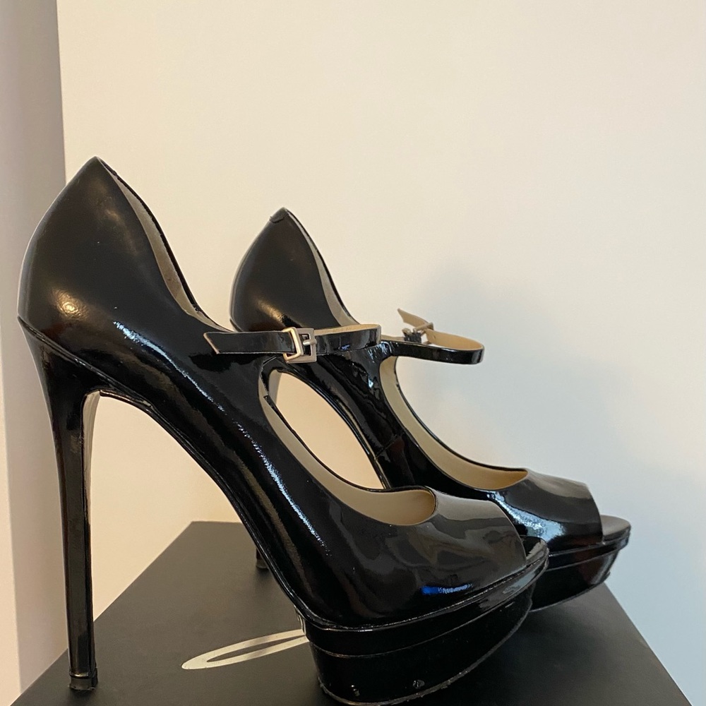 B Brian Atwood Mary Jane pumps